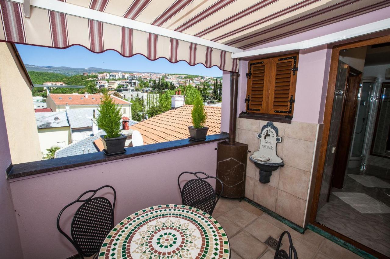Apartments Villa Castello Crikvenica Buitenkant foto