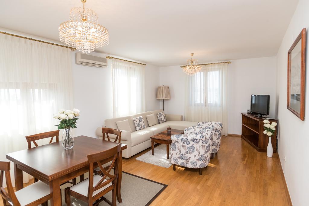 Apartments Villa Castello Crikvenica Buitenkant foto